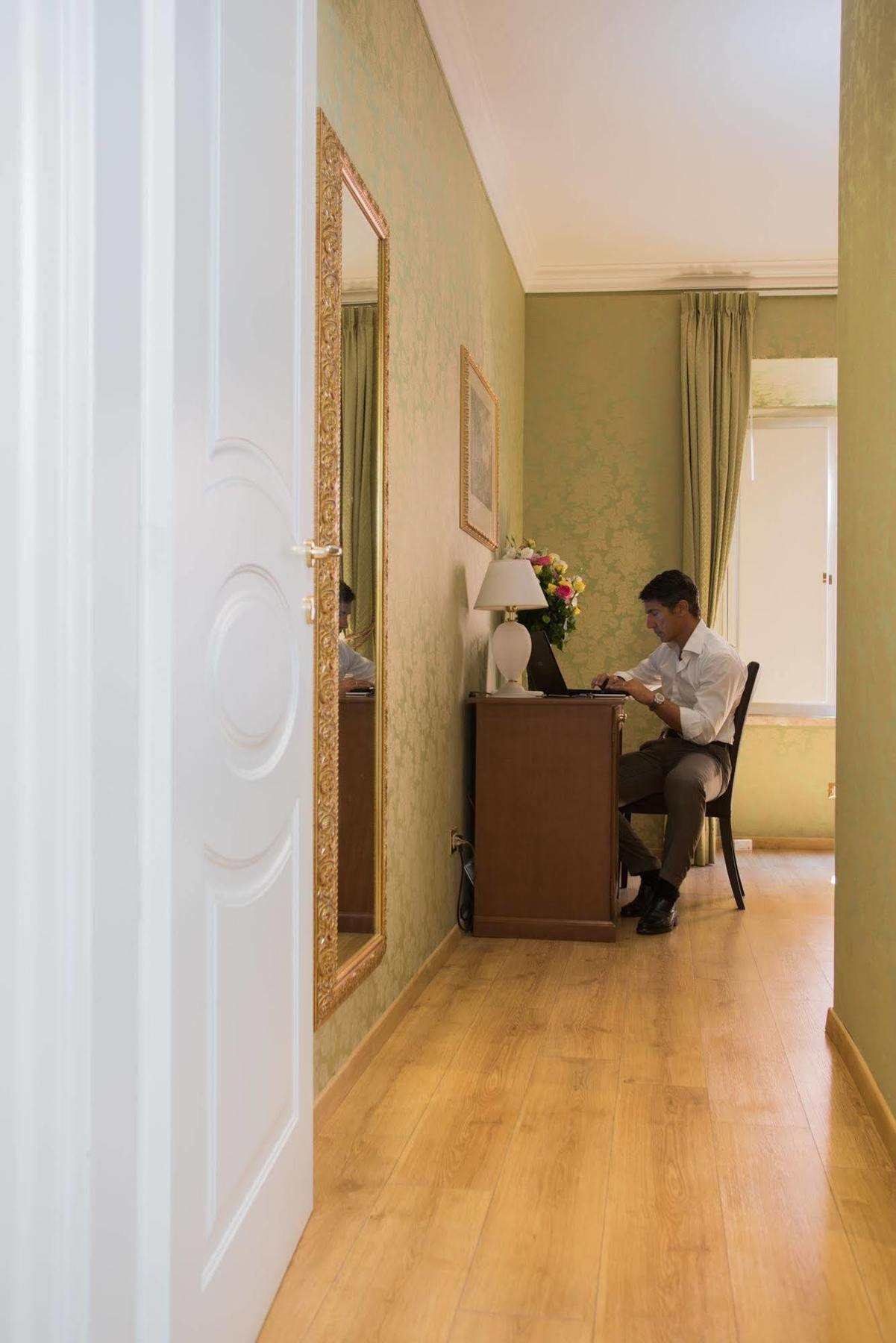 Bq House Trevi Luxury Rooms Ρώμη Εξωτερικό φωτογραφία