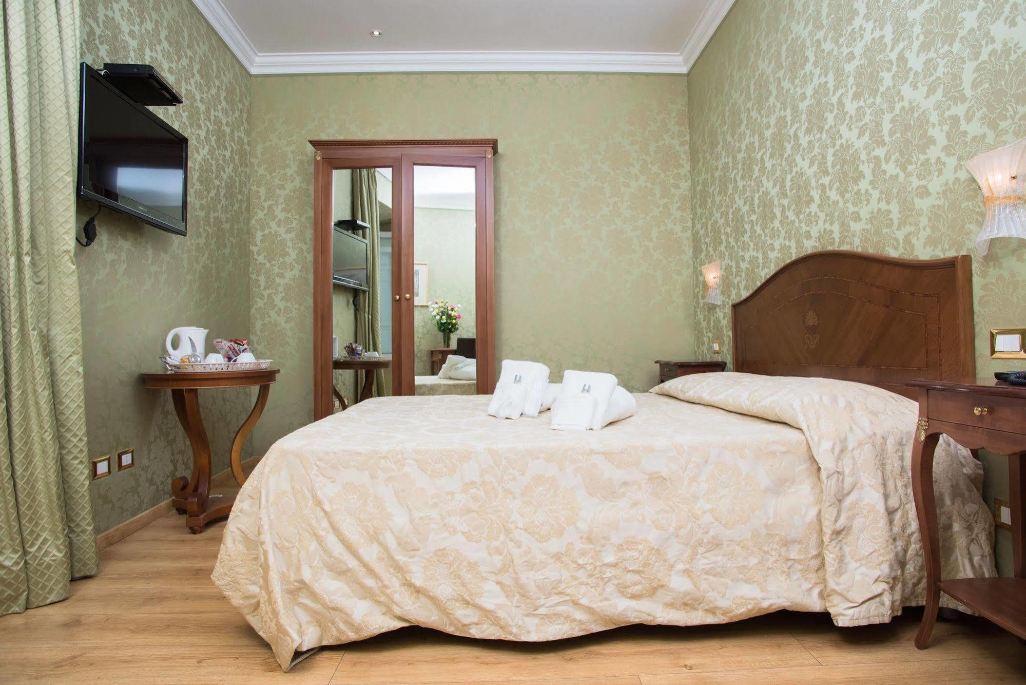 Bq House Trevi Luxury Rooms Ρώμη Εξωτερικό φωτογραφία